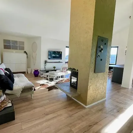 Appartamento Moderne à Avec Vue Nebbiuno