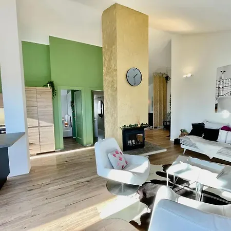 Moderne A Avec Vue * Nebbiuno