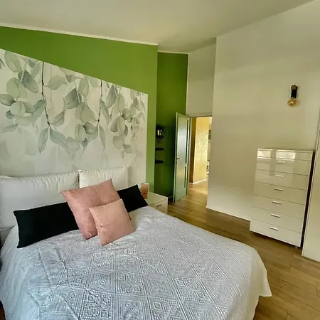 Moderne A Avec Vue Appartement Nebbiuno